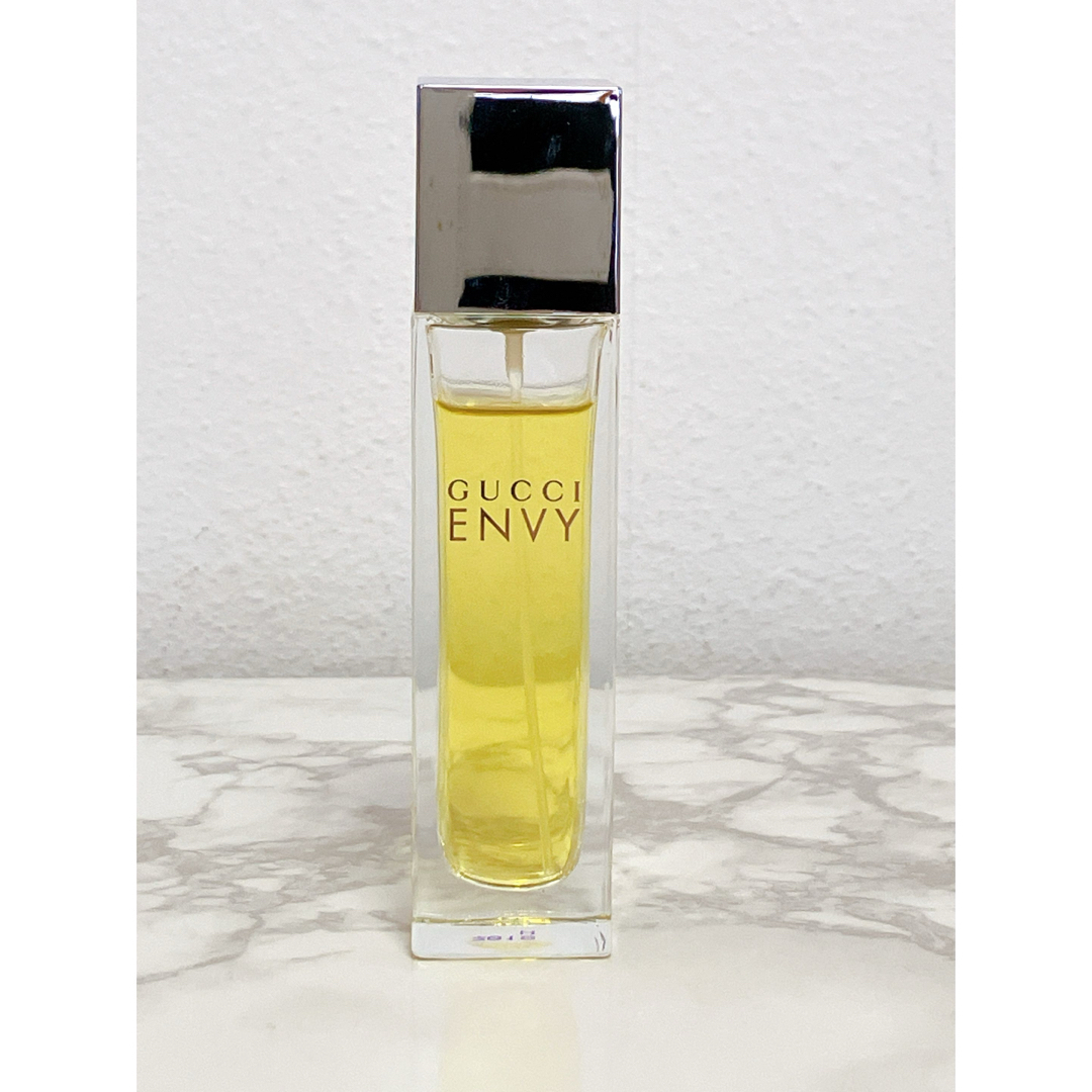 Gucci(グッチ)の美品　グッチ　エンヴィ　GUCCI ENVY オーデトワレ　30ml 香水 コスメ/美容の香水(香水(女性用))の商品写真