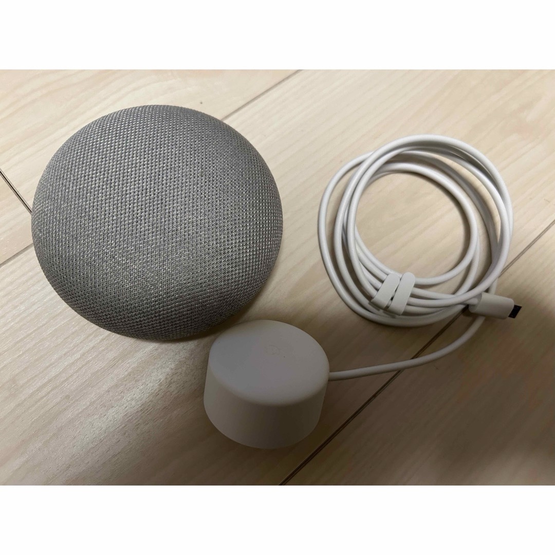 Google(グーグル)のGoogle Home Mini スマホ/家電/カメラのオーディオ機器(スピーカー)の商品写真