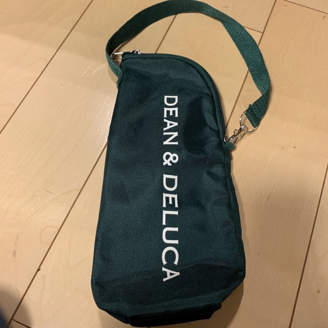 DEAN & DELUCA(ディーンアンドデルーカ)の⭐︎新品未使用品 DEAN&DELUCA ペットボトルホルダー⭐︎ インテリア/住まい/日用品のキッチン/食器(弁当用品)の商品写真