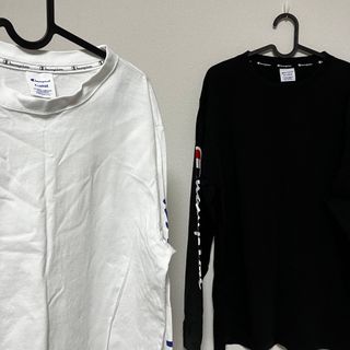 チャンピオン(Champion)のchampion ロンT 2枚セット　ブラック　ホワイト(Tシャツ/カットソー(七分/長袖))