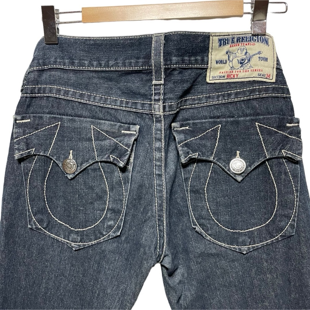 True Religion(トゥルーレリジョン)のTRUE RELIGION トゥルーレリジョン ホワイトステッチ RICKY M メンズのパンツ(デニム/ジーンズ)の商品写真