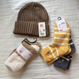 ユニクロ(UNIQLO)の新品未使用UNIQLO ユニクロ あったかぬくぬく3点セット ニット帽 靴下(ソックス)