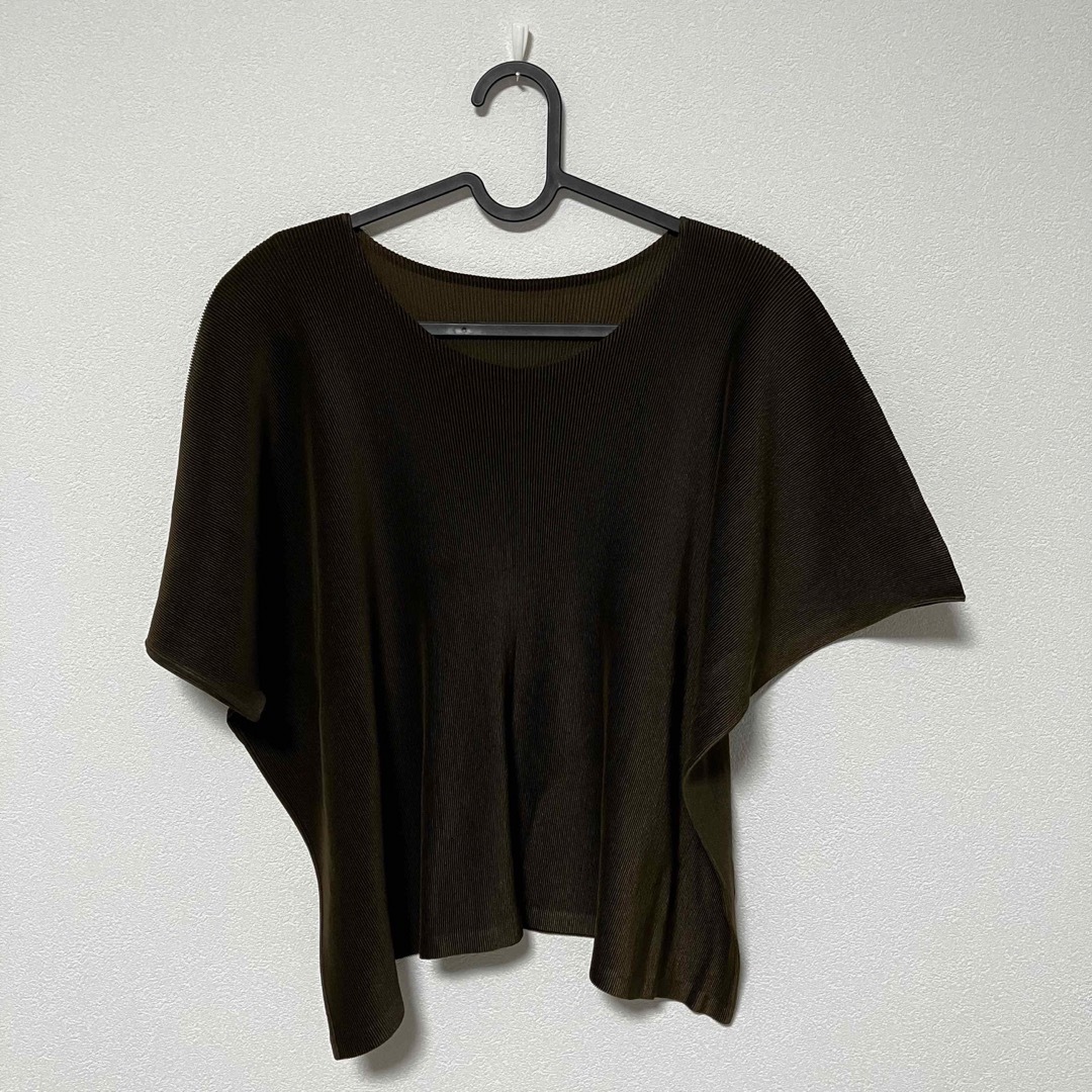 PLEATS PLEASE ISSEY MIYAKE Tシャツ ブラウン カットソー(半袖 PLEATS PLEASE ISSEY MIYAKE Tシャツ ブラウン カットソー(半袖