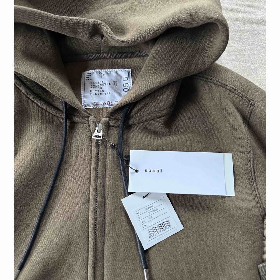 sacai(サカイ)の2新品 sacai メンズ スポンジ スウェット 再構築 MA-1 ブルゾン メンズのトップス(スウェット)の商品写真