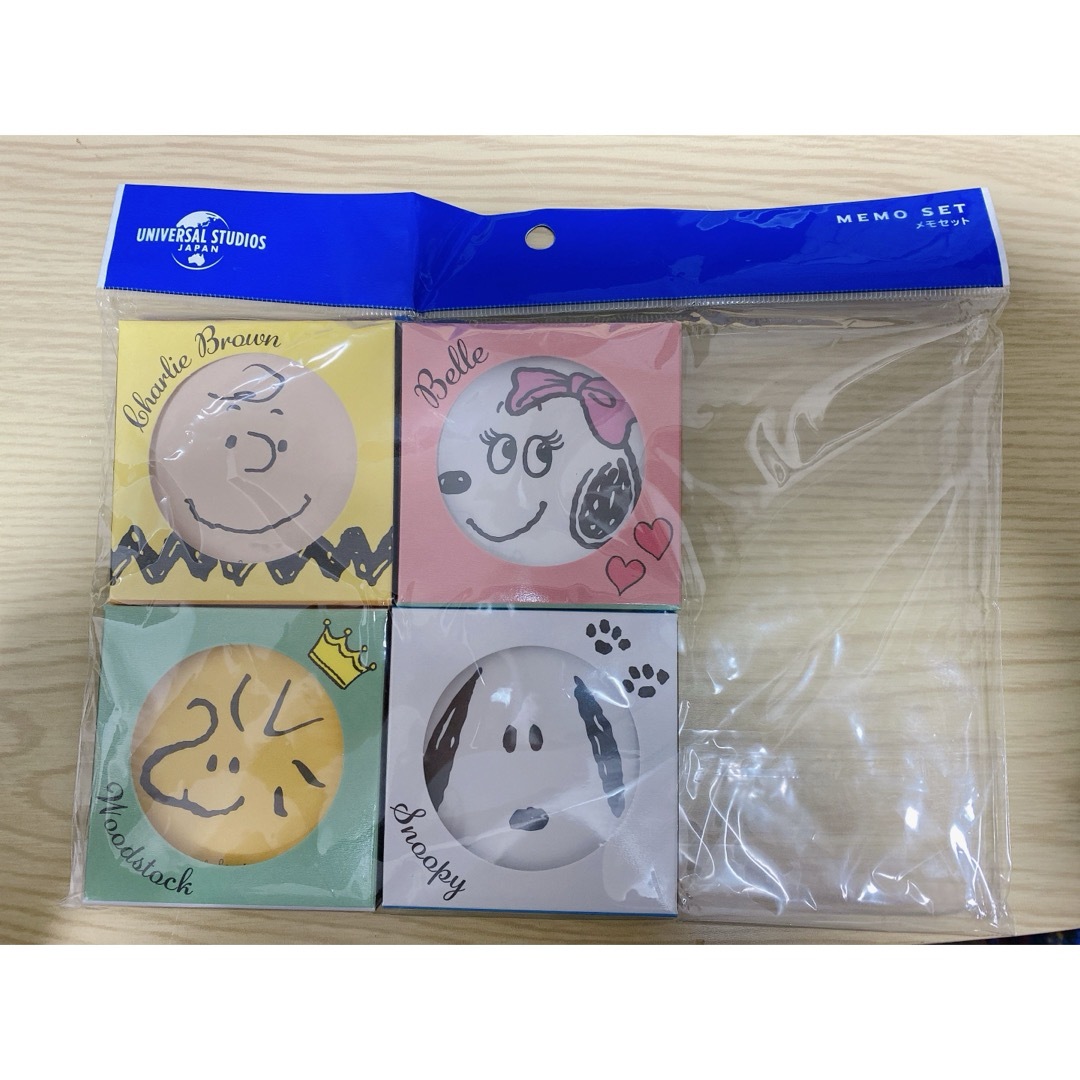 SNOOPY(スヌーピー)のUSJ スヌーピー　メモセット インテリア/住まい/日用品の文房具(ノート/メモ帳/ふせん)の商品写真