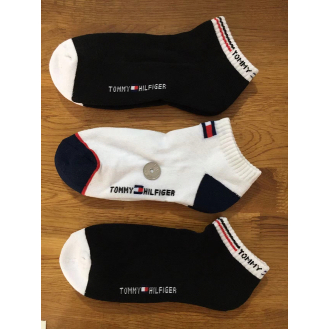 TOMMY HILFIGER(トミーヒルフィガー)の新品トミーヒルフィガーTOMMY HILFIGERメンズソックス3足セット850 メンズのレッグウェア(ソックス)の商品写真