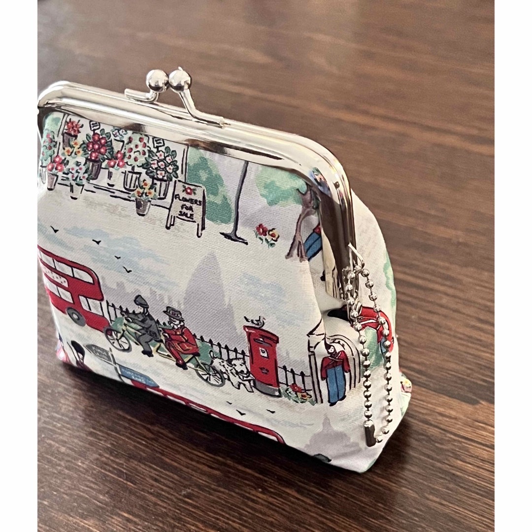 Cath Kidston(キャスキッドソン)のキャスキッドソン がま口財布 ハンドメイド コインケース 兵隊さん レディースのファッション小物(コインケース)の商品写真