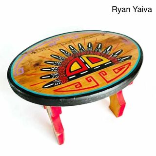 ホピ族 Ryan Yaiva作 ミニ ラウンドテーブル 木製机 インディアン(彫刻/オブジェ)