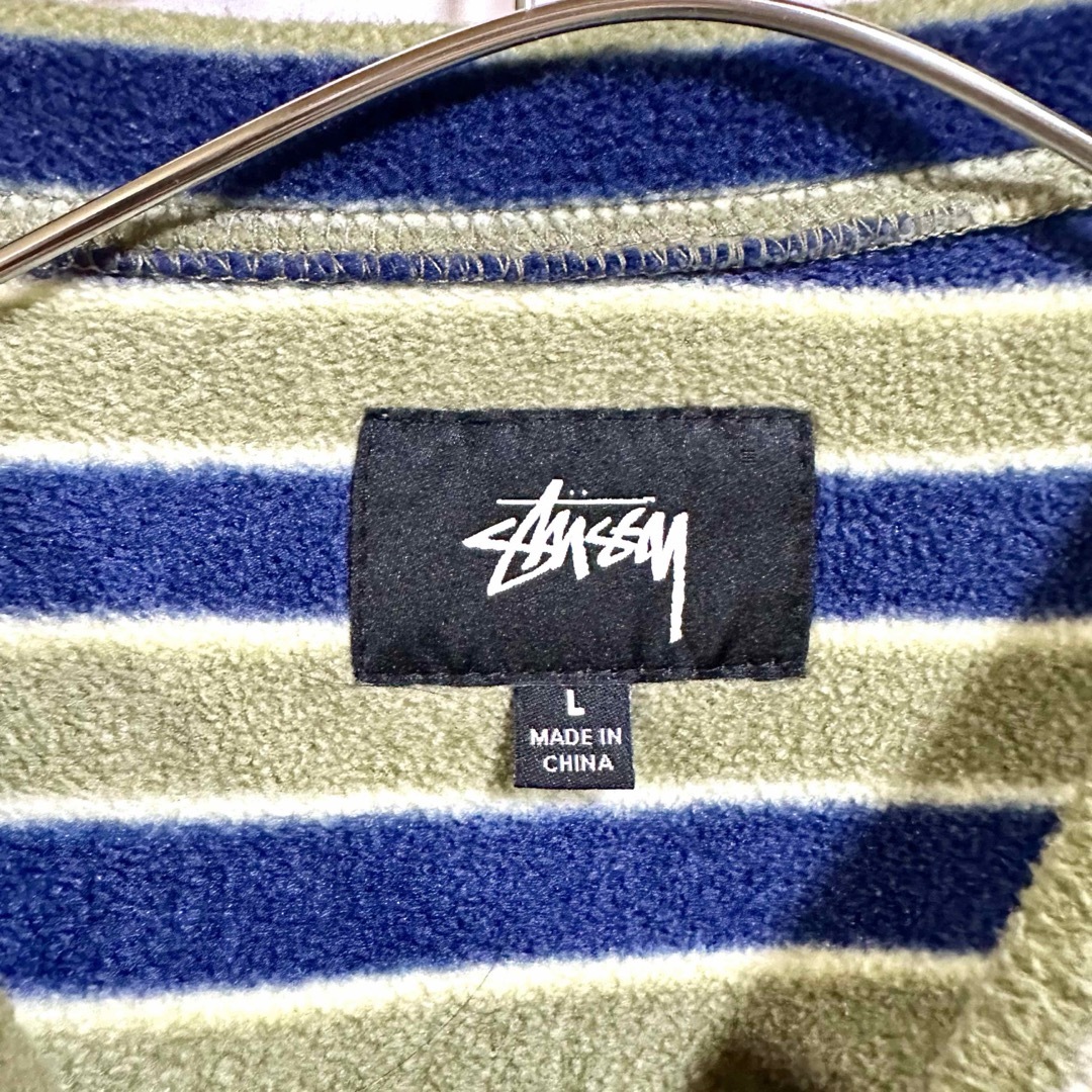 STUSSY(ステューシー)の希少 STUSSY ワンポイントロゴ ボーダー フリース メンズのトップス(スウェット)の商品写真