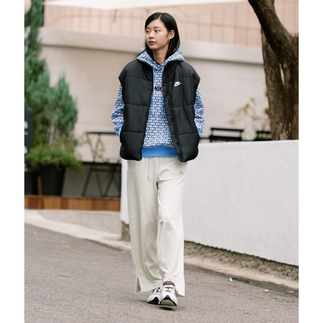 NIKE - 新品☆定価13860円☆NIKE☆Therma-FIT☆ベスト☆Mサイズ NIKE - 新品☆定価13860円☆NIKE☆Therma-FIT☆ベスト☆Mサイズ