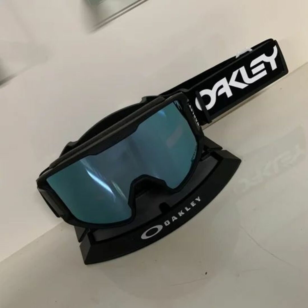 Oakley(オークリー)のOAKLEY LINE MINER L 黒白 FP限定 プリズムレンズ ケース付 スポーツ/アウトドアのスノーボード(アクセサリー)の商品写真