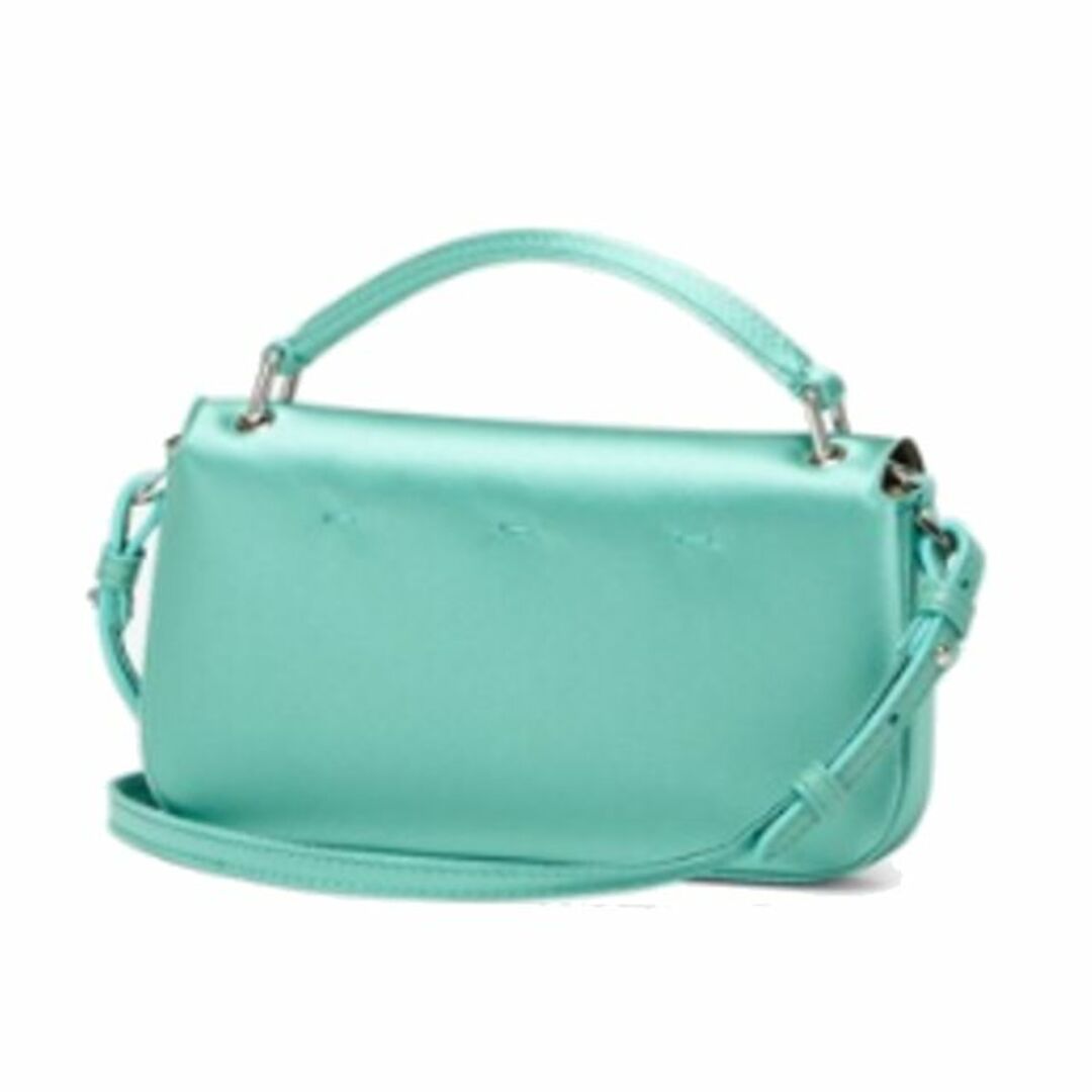 FENDI - ○新品/正規品○ FENDI バゲット フォンポーチの通販 by FENDI - ○新品/正規品○ FENDI バゲット フォンポーチの通販 by