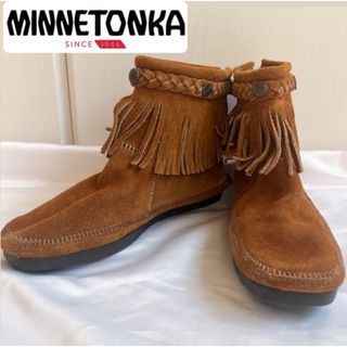 ミネトンカ(Minnetonka)のミネトンカ フリンジモカシン ショートブーツ  サイズ7 23.5~24cm(ブーツ)