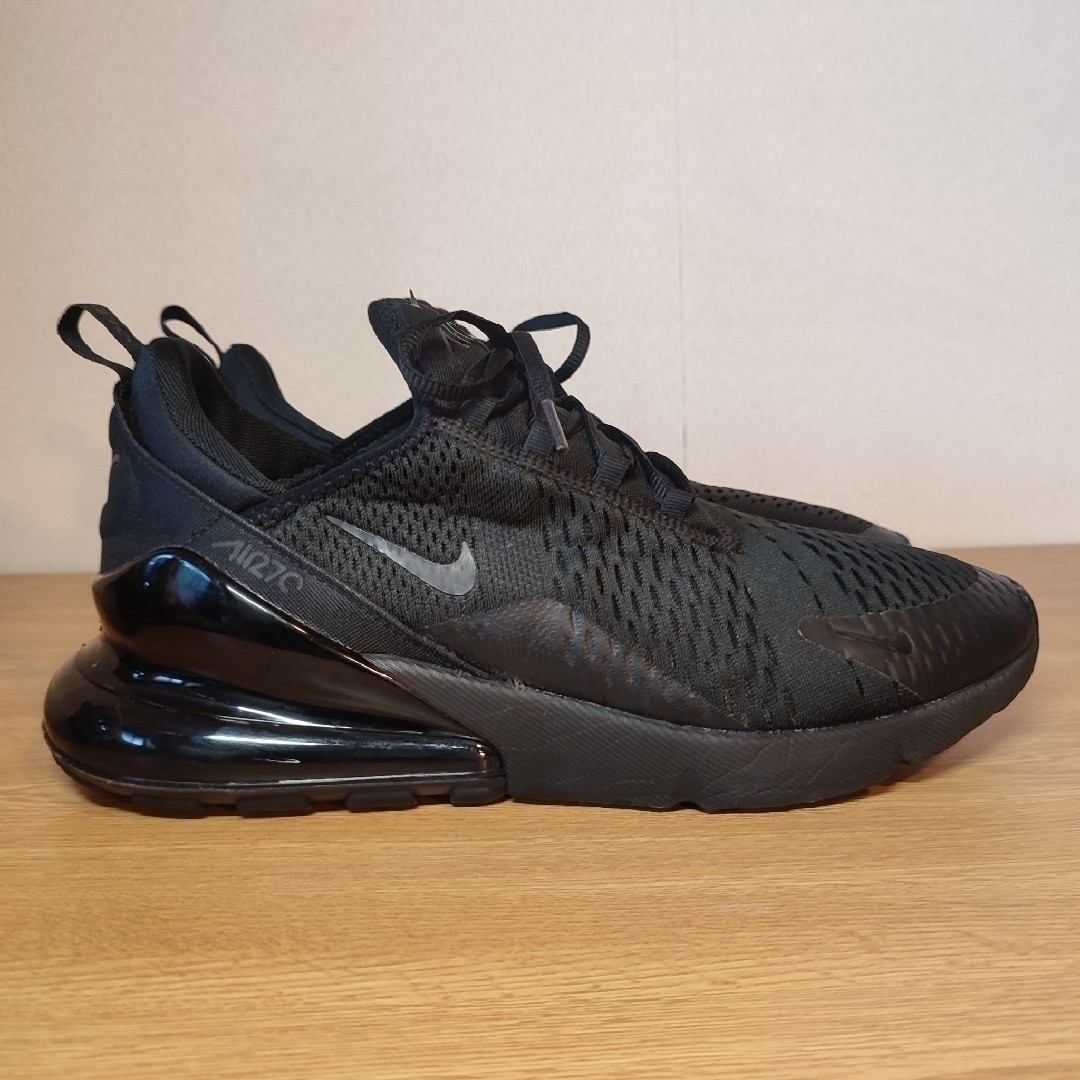 NIKE(ナイキ)の美品 大人気 NIKE AIR MAX 270 ALL BLACK 30 メンズの靴/シューズ(スニーカー)の商品写真