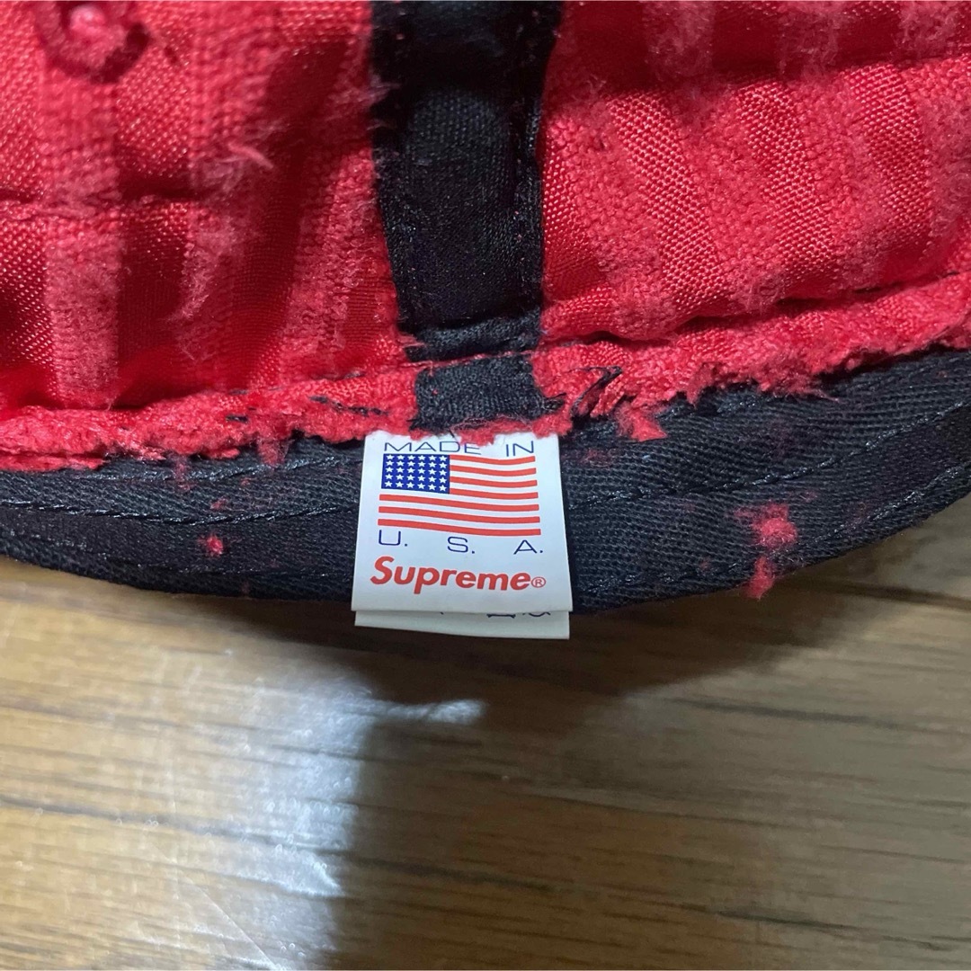 Supreme(シュプリーム)のsupreme terry corduroy crusher 赤　ハット メンズの帽子(ハット)の商品写真