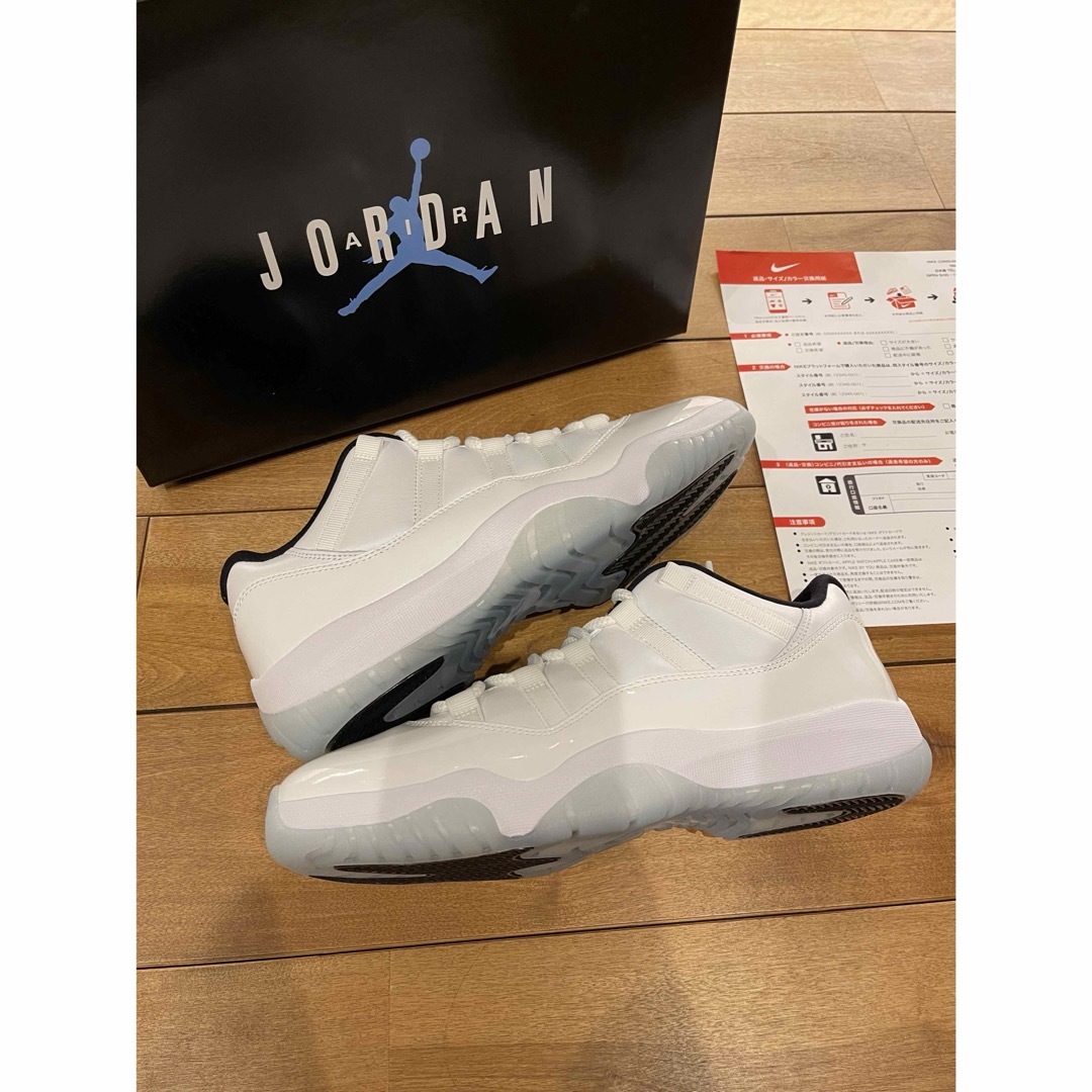 Jordan Brand（NIKE）(ジョーダン)のナイキAIR JORDAN 11 LOW エアジョーダン11レトロ 27.5cm メンズの靴/シューズ(スニーカー)の商品写真