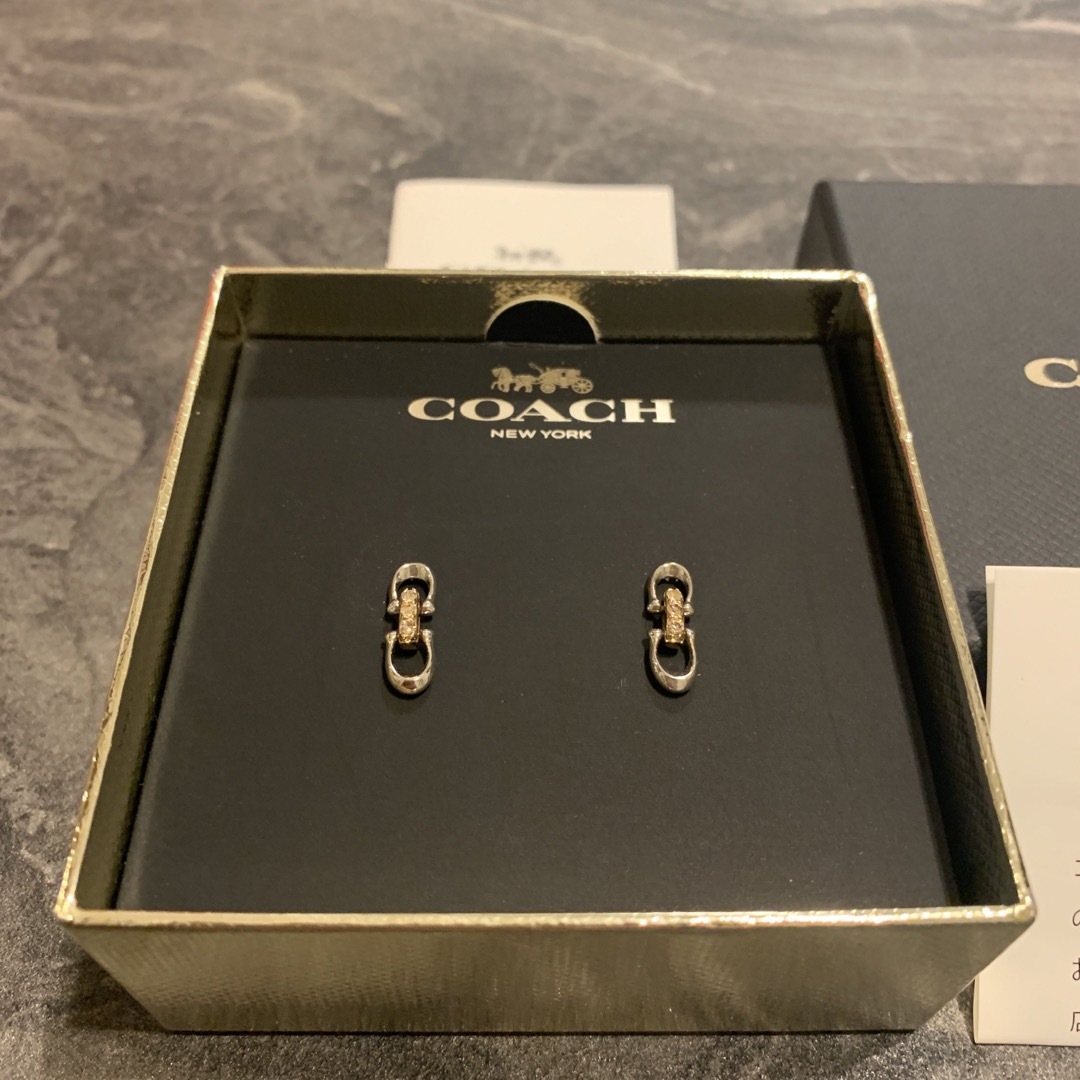 COACH(コーチ)の新品 COACH ピアス レディースのアクセサリー(ピアス)の商品写真