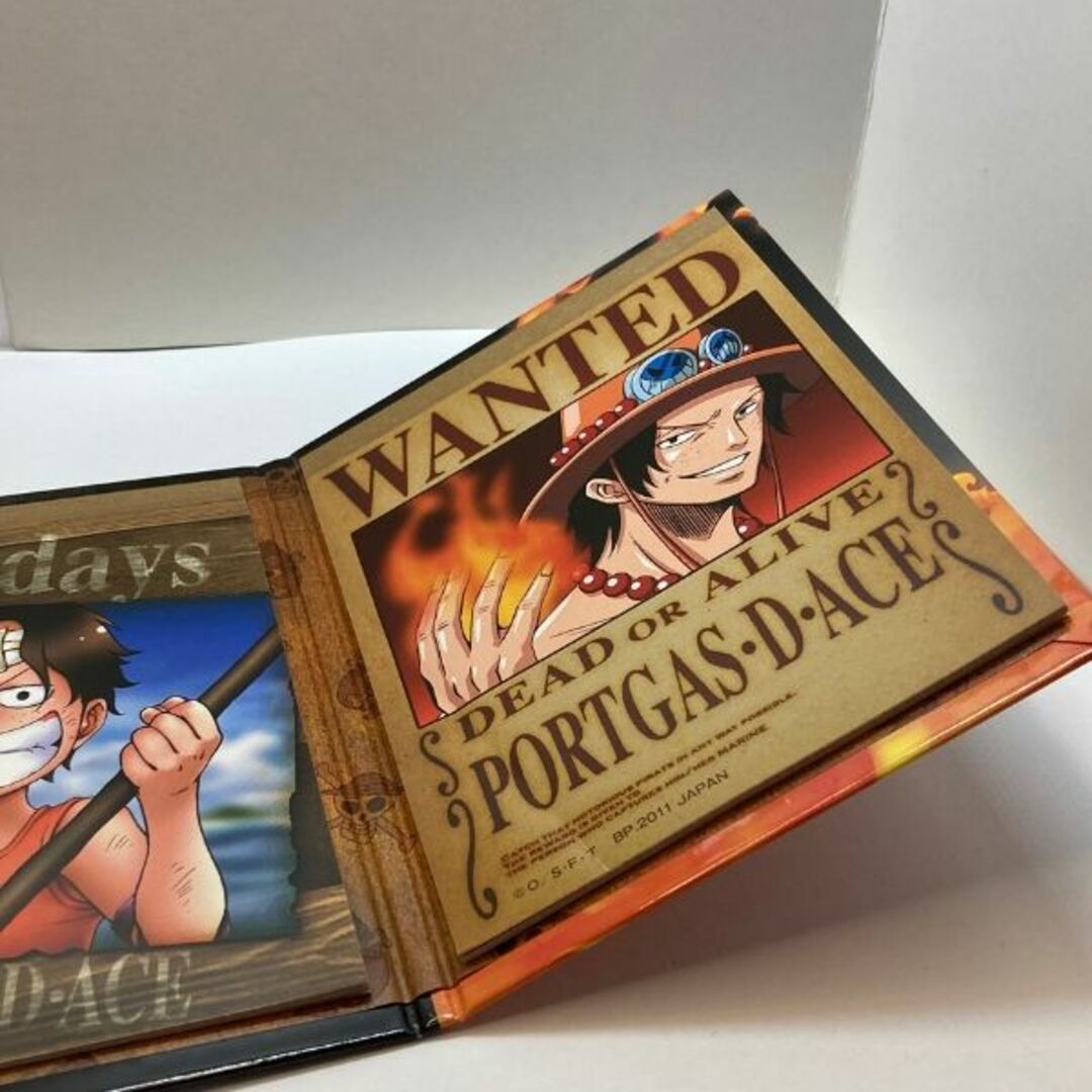 ONE PIECE(ワンピース)のONE PIECE LUFFY×ASCE メモ帳 - 新品未使用、4種類のメモ帳 エンタメ/ホビーのアニメグッズ(その他)の商品写真