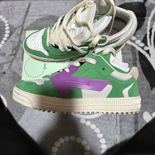 オフホワイト(OFF-WHITE)の27 OFF-WHITE OFF COURT LOW GREENオフホワイト(スニーカー)