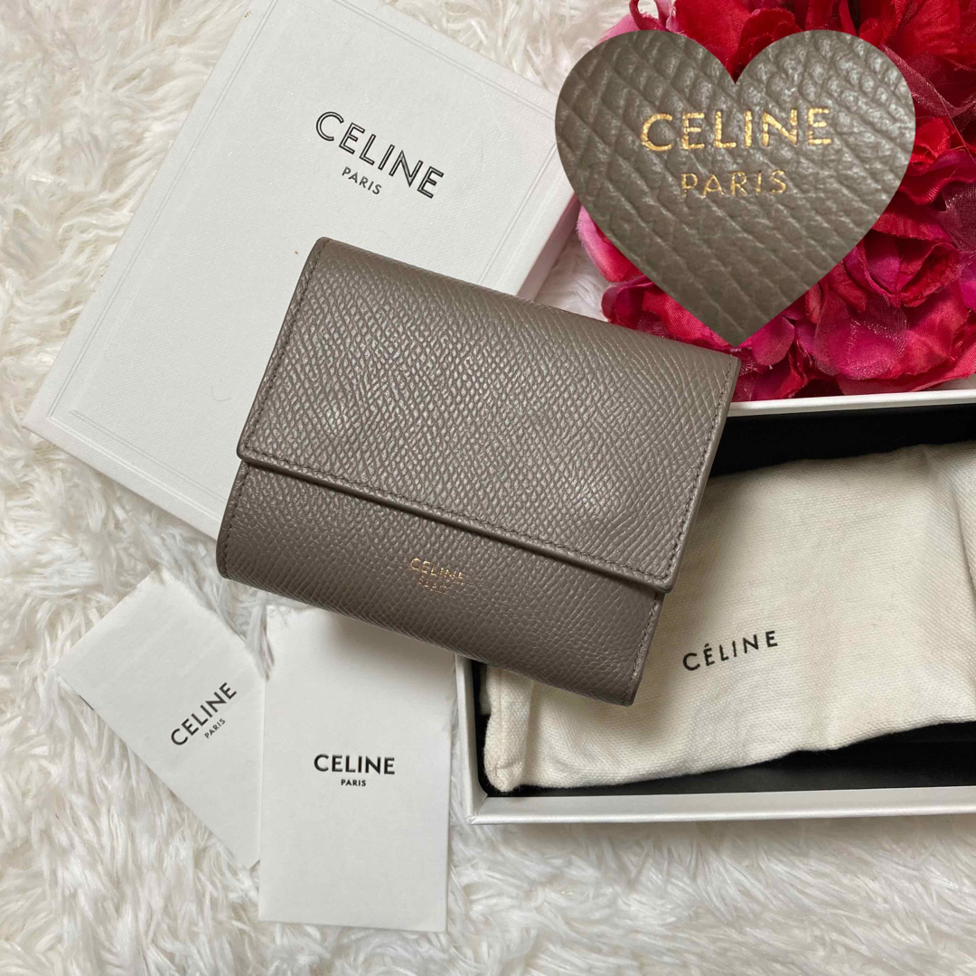 【美品・袋・ケアカード付✨】CELINE　トリフォールド　現行　折財布