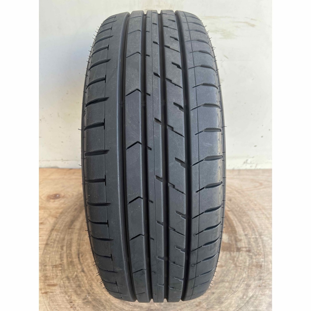 Goodyear(グッドイヤー)の215/60R17 GOOD YEAR EAGLE RVF 4本セット 自動車/バイクの自動車(タイヤ)の商品写真