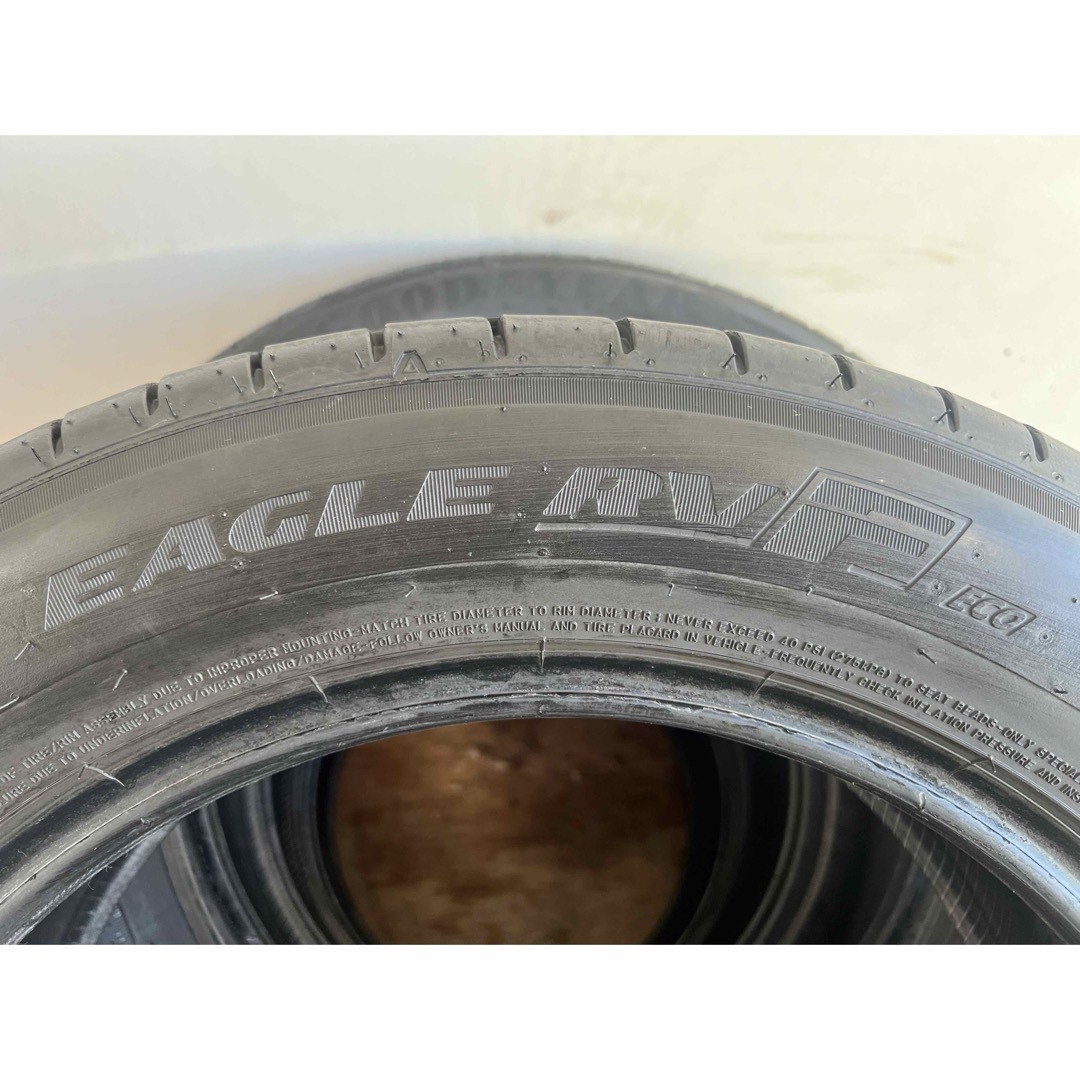 Goodyear(グッドイヤー)の215/60R17 GOOD YEAR EAGLE RVF 4本セット 自動車/バイクの自動車(タイヤ)の商品写真