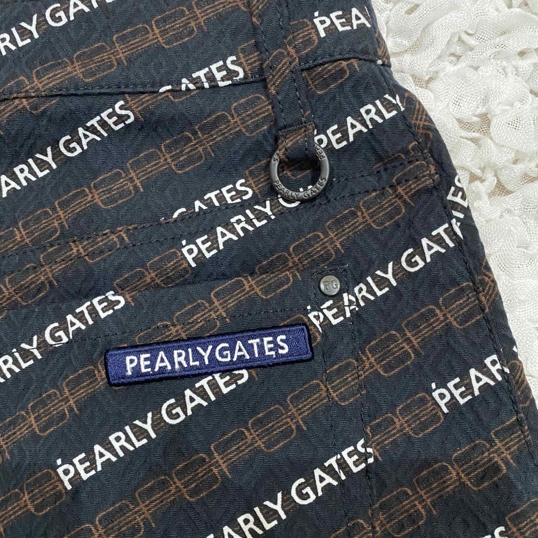 PEARLY GATES(パーリーゲイツ)の新品【PEARLY GATES】パーリーゲイツ　モノグラムロゴプリントスカート スポーツ/アウトドアのゴルフ(ウエア)の商品写真