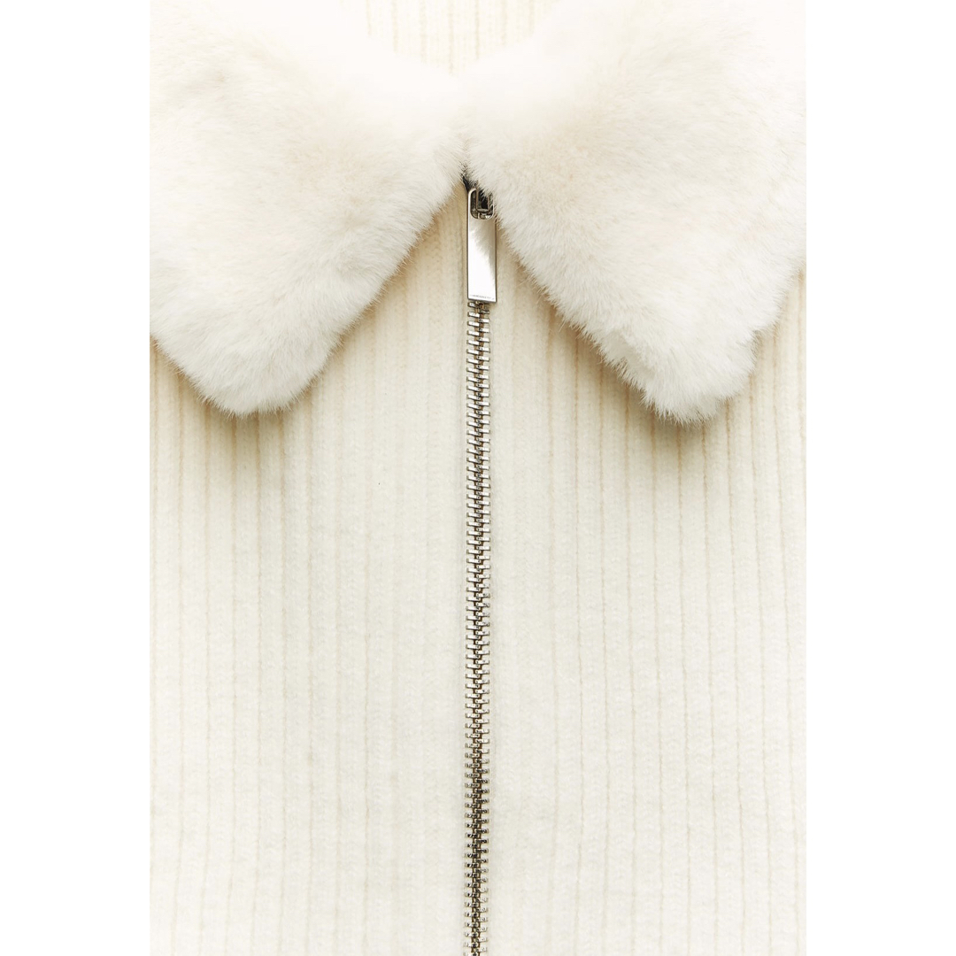 ZARA - ZARA フェイクファーカラーニットセーター Sの通販 by ZARA - ZARA フェイクファーカラーニットセーター Sの通販 by