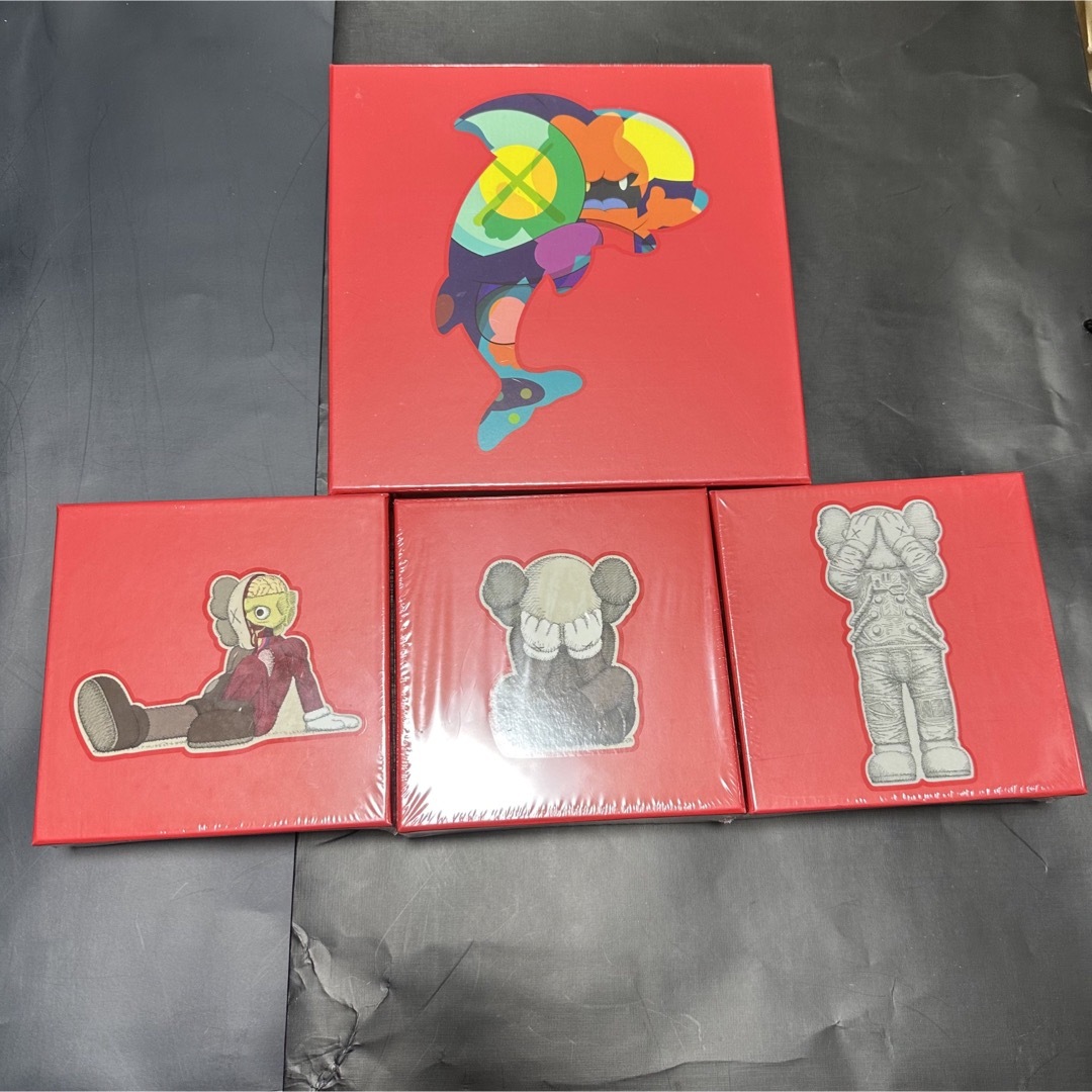 カウズ KAWS TOKYO FIRST パズル PUZZLE 4種類セット美術品/アンティーク