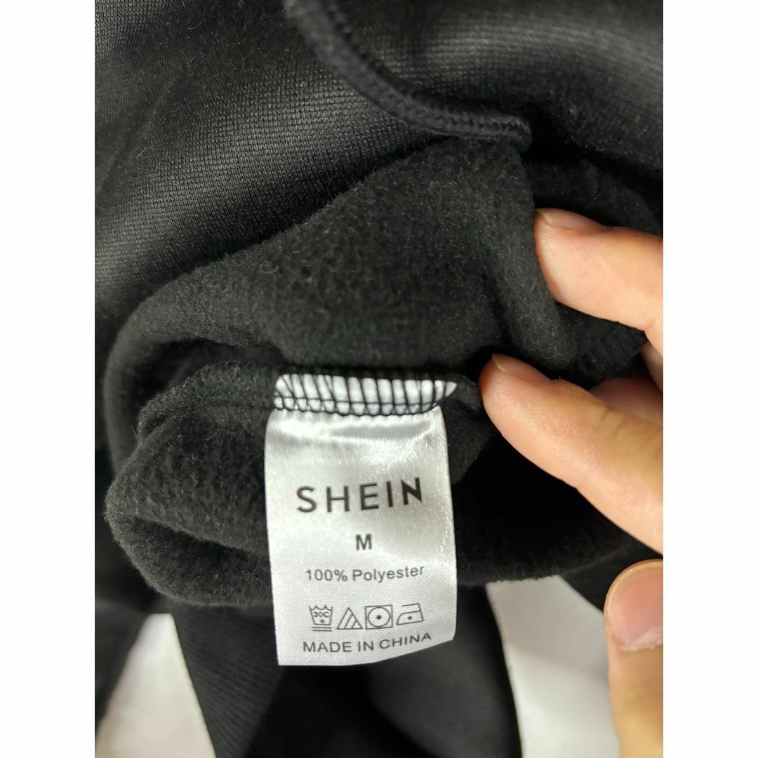 SHEIN(シーイン)の【格安未使用品】SHEIN パーカー 黒 Lサイズ相当 メンズのトップス(パーカー)の商品写真