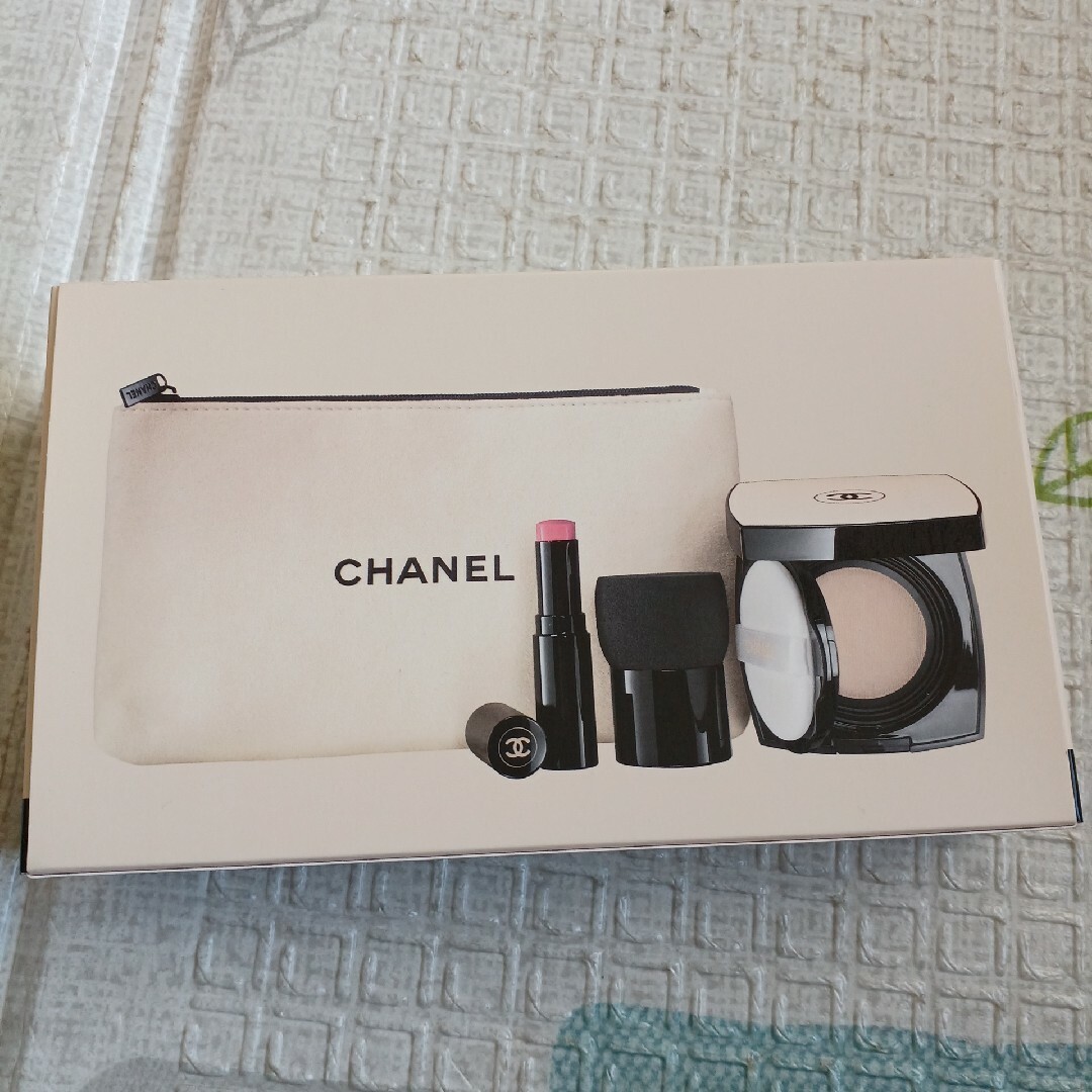 CHANEL(シャネル)のCHANELタッチアップキット コスメ/美容のベースメイク/化粧品(化粧下地)の商品写真