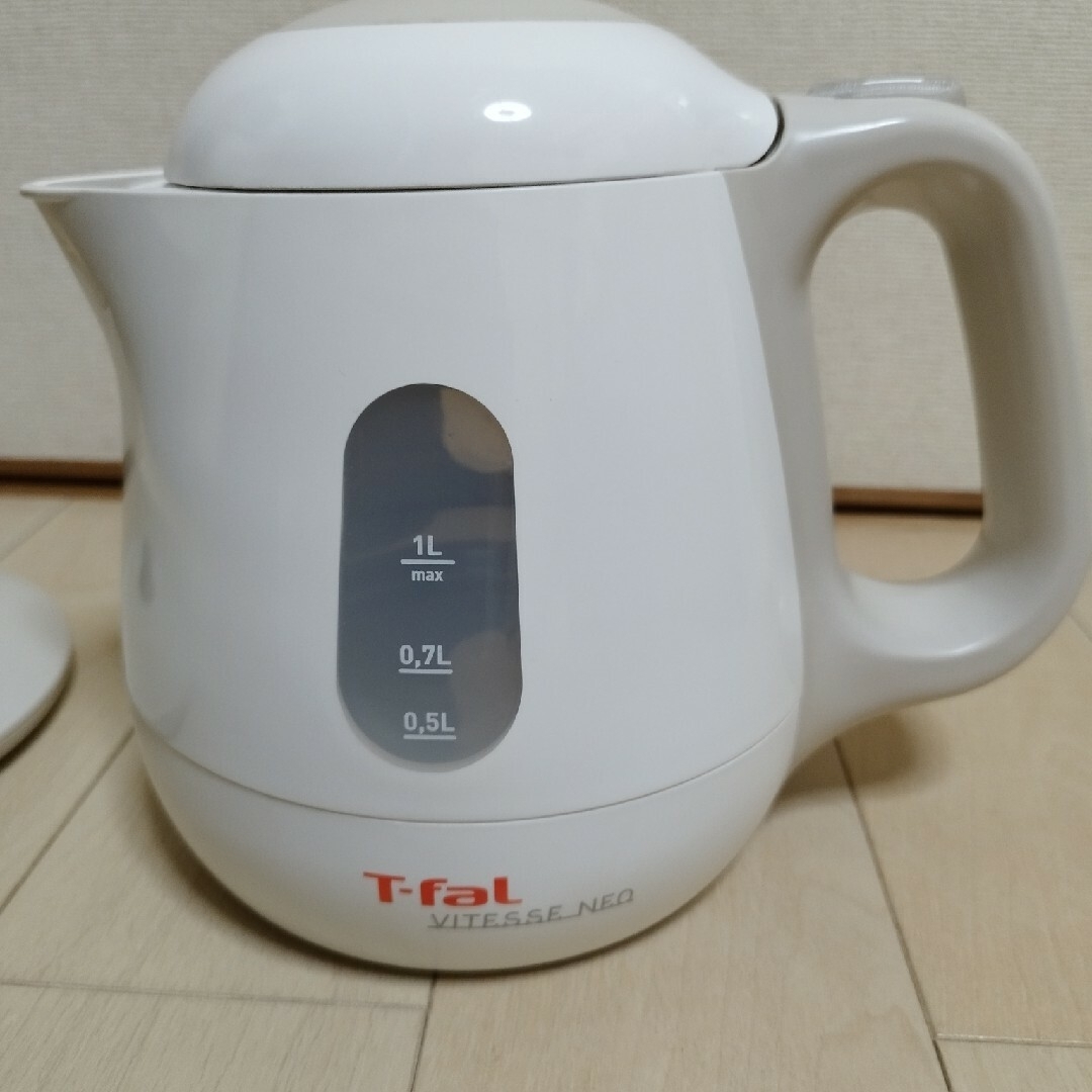 T-fal(ティファール)のT-fal 電気ケトル　VITESSE NEO KO50 スマホ/家電/カメラの生活家電(電気ケトル)の商品写真