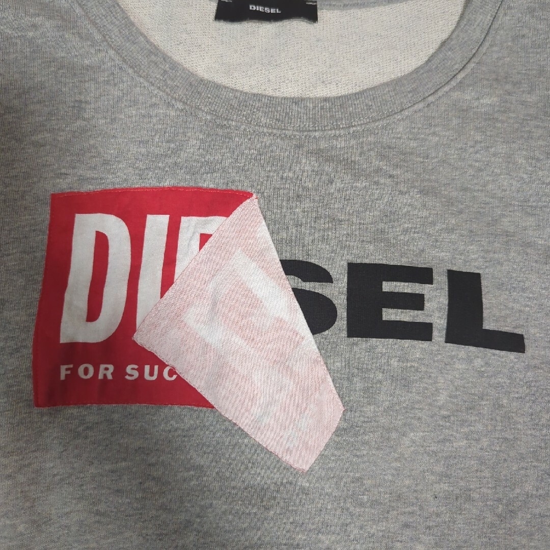 DIESEL(ディーゼル)のディーゼル　ロゴトレーナー レディースのトップス(トレーナー/スウェット)の商品写真