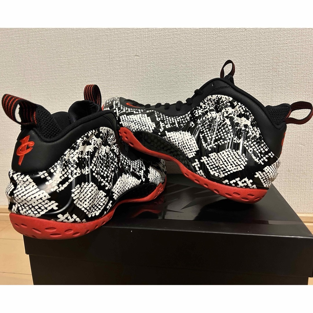 NIKE(ナイキ)のAIR FOAMPOSITE ONE フォームポジット 314996 101 メンズの靴/シューズ(スニーカー)の商品写真