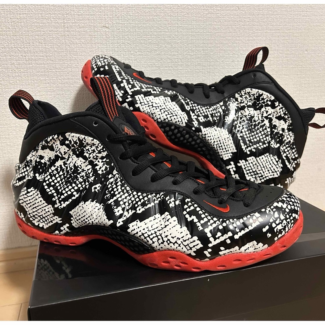 NIKE(ナイキ)のAIR FOAMPOSITE ONE フォームポジット 314996 101 メンズの靴/シューズ(スニーカー)の商品写真