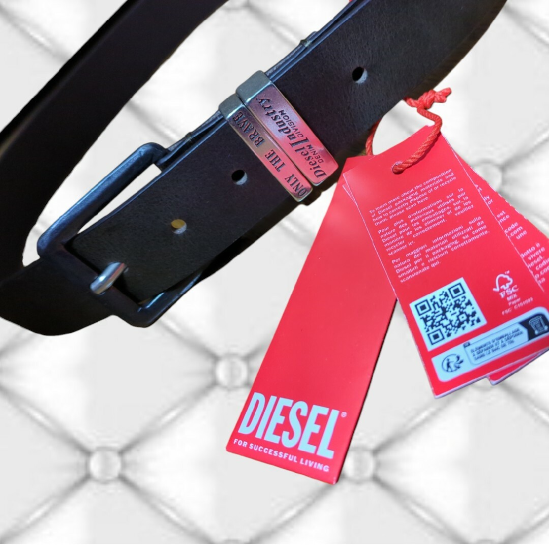 DIESEL(ディーゼル)の新品タグ付きDIESEL　ディーゼル　ダブルメタルループ　本革ベルト メンズのファッション小物(ベルト)の商品写真