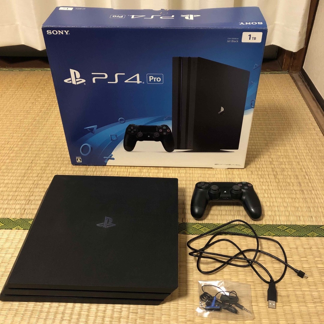 PlayStation4PS4PRO CUH-7000B BO1 プレステ4Pro