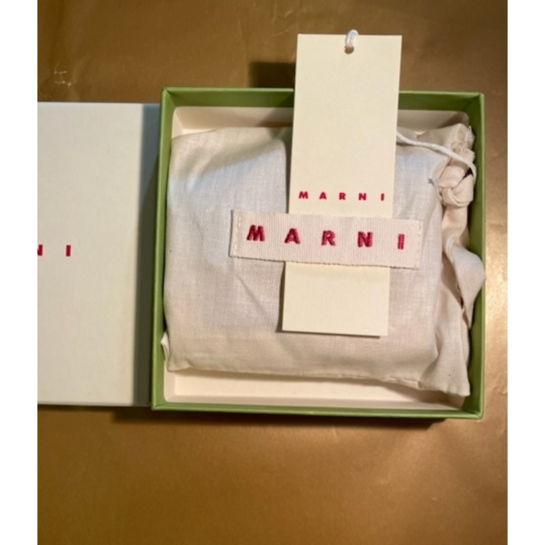 Marni(マルニ)の新品【MARNI】バイフォールド 三つ折り財布 レディースのファッション小物(財布)の商品写真