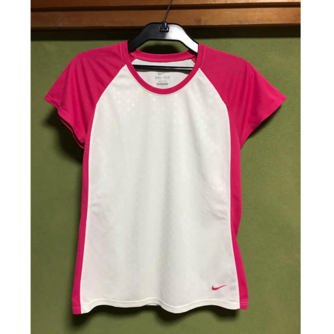 NIKE(ナイキ)のNIKE  Tシャツ  Lサイズ  DRYFIT スポーツ/アウトドアのトレーニング/エクササイズ(トレーニング用品)の商品写真