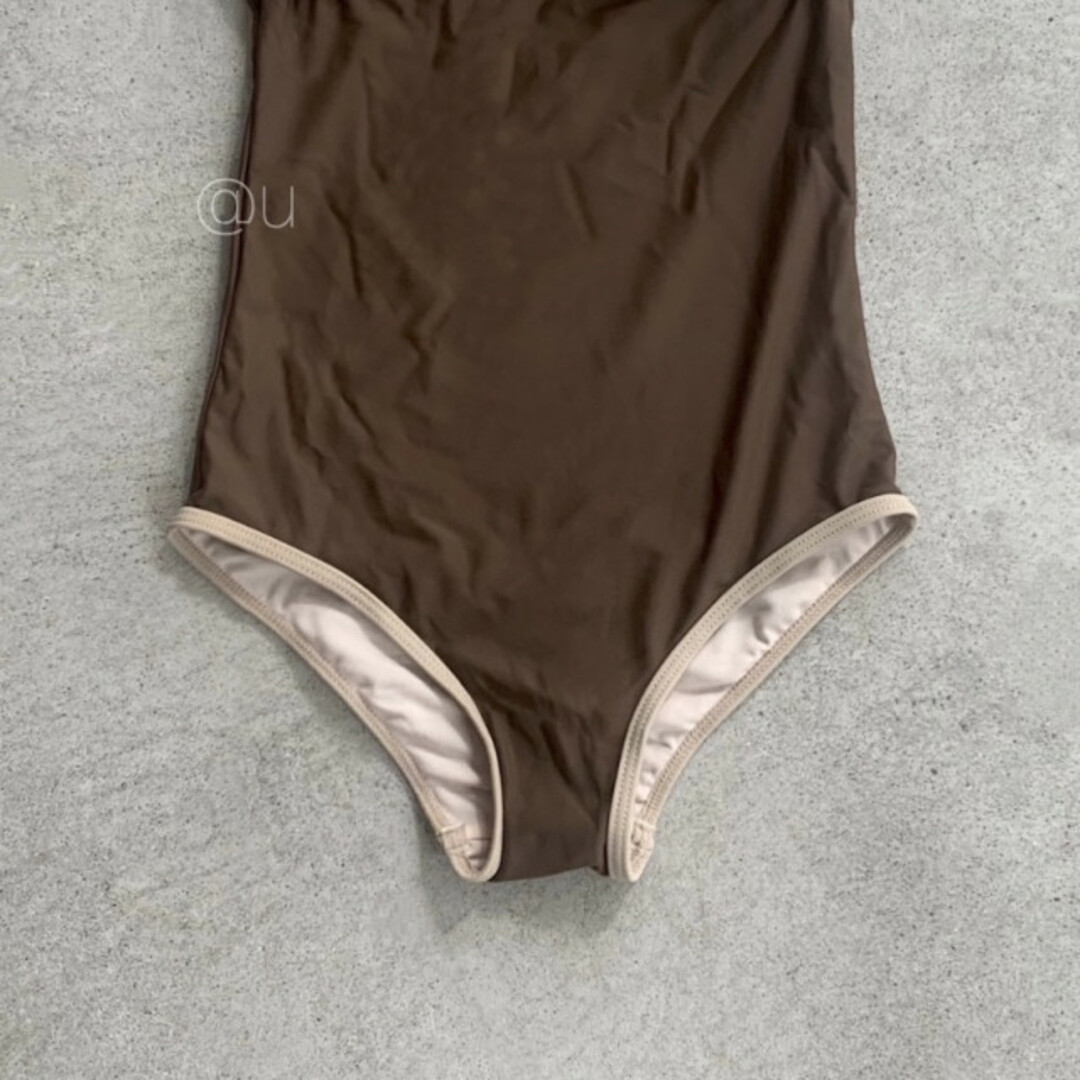 ナチュラルライン スイムウェア ブラウン L 人気 流行り 水着 大人 シンプル レディースの水着/浴衣(水着)の商品写真