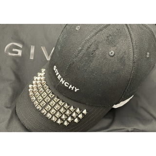 GIVENCHY - 新品未使用！送料込み☆GIVENCHY☆ロゴキャップの通販 by ...