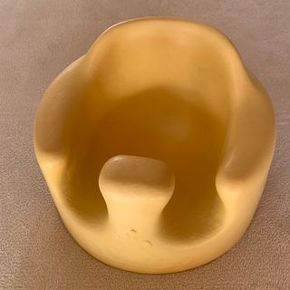 バンボ(Bumbo)のバンボ　ベビーチェア　ローチェア　黄色　美品(その他)