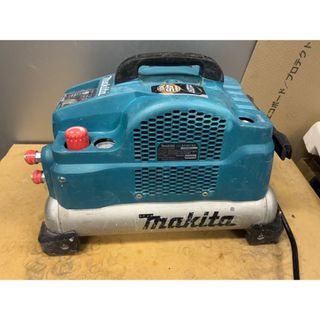 マキタ(Makita)の良品マキタ 満タン3分50秒　エアコンプレッサー AC461S低騒音(その他)