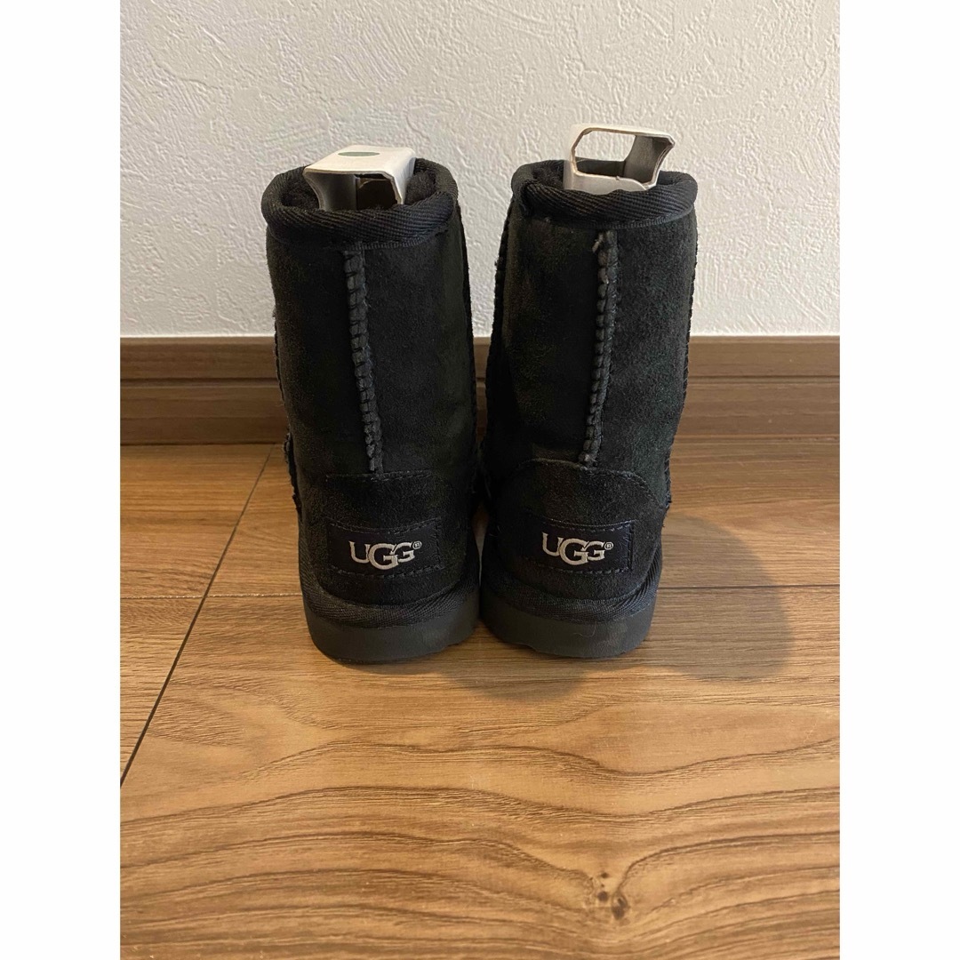 UGG(アグ)のUGG T CLASSIC Ⅱ キッズ/ベビー/マタニティのベビー靴/シューズ(~14cm)(ブーツ)の商品写真