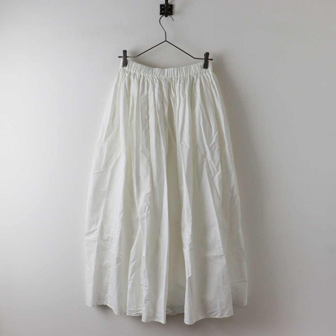 美品 2023SS エーピーストゥディオ AP STUDIO コットンサテンギャザースカート 36/ホワイト ボトムス ロングフレア【2400013680059】 レディースのスカート(ひざ丈スカート)の商品写真