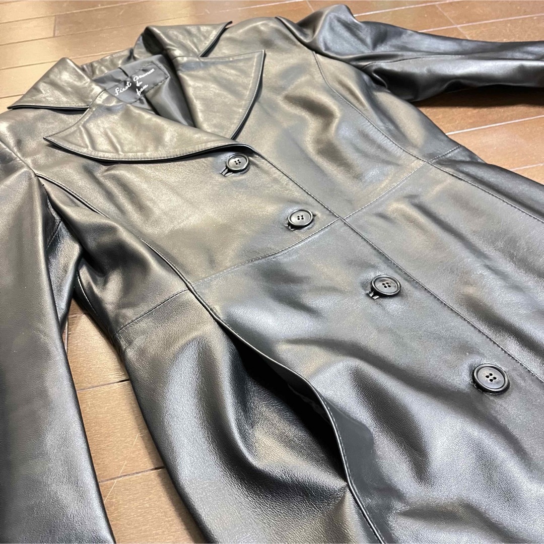【新品】本革　羊革　BLACK コート　レディース レディースのジャケット/アウター(ロングコート)の商品写真