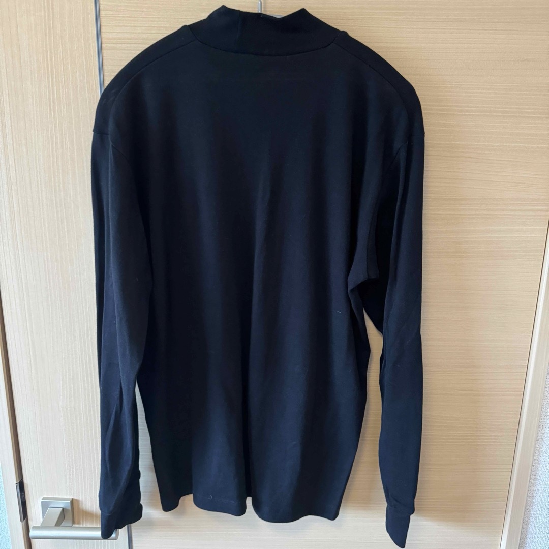 UNIQLO(ユニクロ)のユニクロ　ソフトタッチハイネックＴ（長袖）無地 肌触り良好 綿100% 秋冬 メンズのトップス(Tシャツ/カットソー(七分/長袖))の商品写真
