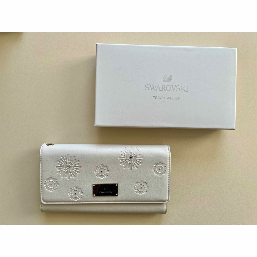 SWAROVSKI(スワロフスキー)のスワロフスキー トラベルウォレット《未使用品》 レディースのファッション小物(財布)の商品写真