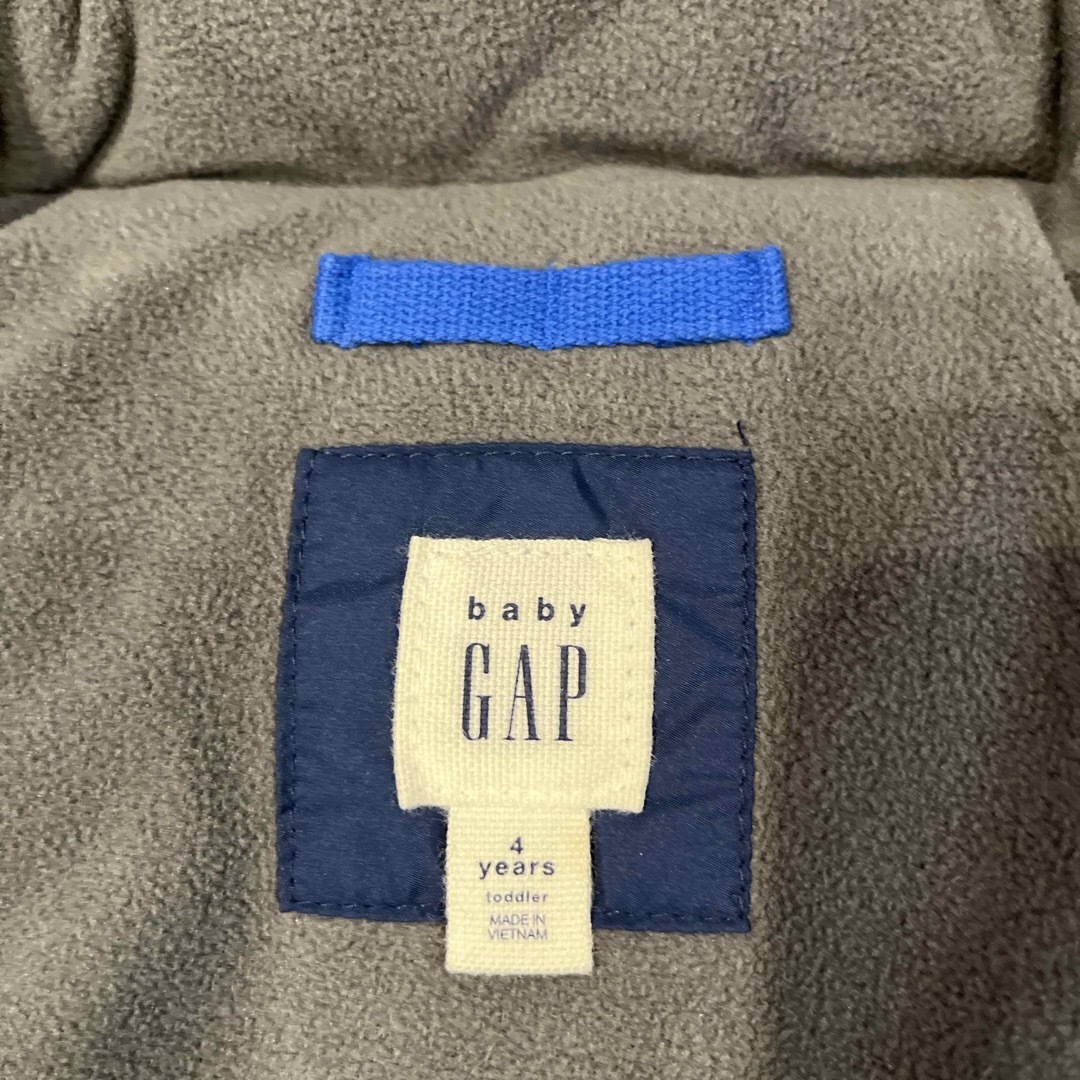 babyGAP(ベビーギャップ)のbaby GAP ダウンコート　105cm 4歳　アウター　 キッズ/ベビー/マタニティのキッズ服男の子用(90cm~)(コート)の商品写真