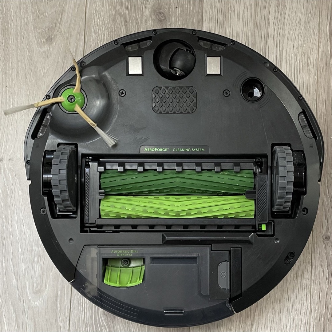 iRobot(アイロボット)のRoomba ルンバ I3+  i355060 スマホ/家電/カメラの生活家電(掃除機)の商品写真